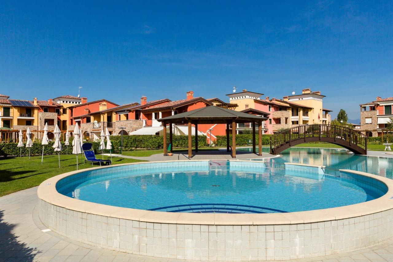 Appartamento Corina Sirmione Exteriör bild
