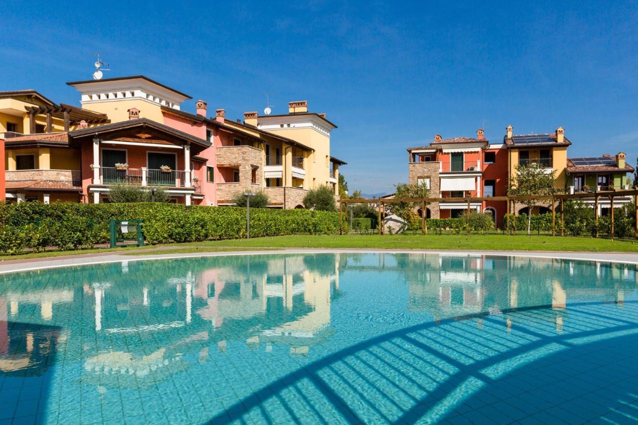 Appartamento Corina Sirmione Exteriör bild